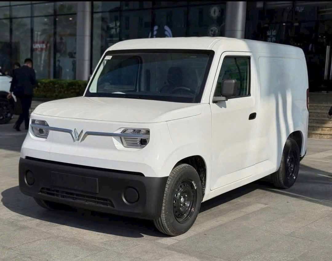 Xe Vinfast EC VAN tại Vinfast Thăng Long